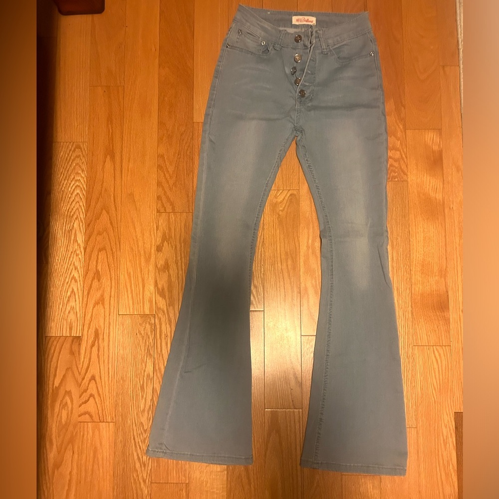 Light Jean flares, super stretchy! Size 5/27